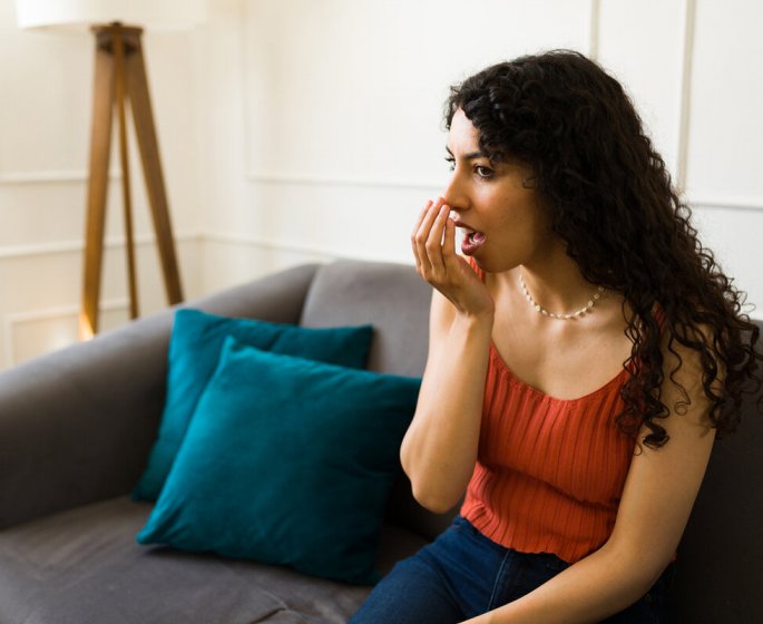 4 causes qui peuvent expliquer une mauvaise haleine persistante 