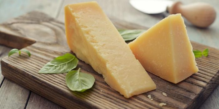 Les 10 fromages qui font le plus grossir