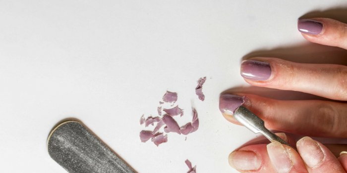 8 erreurs courantes qui abÃ®ment vos ongles