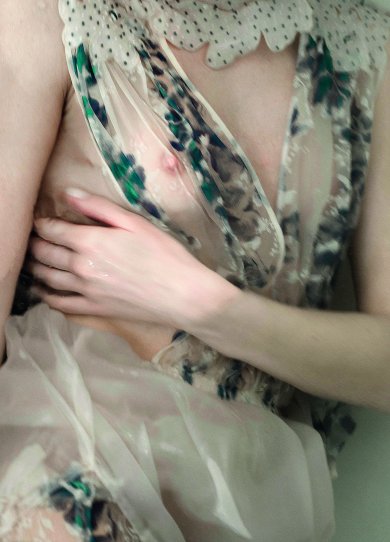 Cancer du sein : 30 photographes honorent le corps des femmes