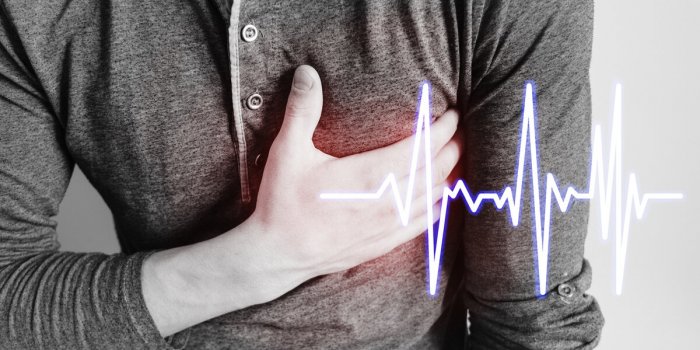 7 raisons pour lesquelles vous pouvez avoir des palpitations cardiaques et des maux de tÃªte en mÃªme temps