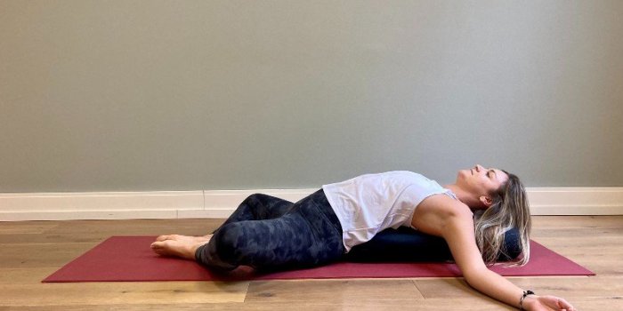 Hiver : 5 postures de yoga pour renforcer son immunitÃ©