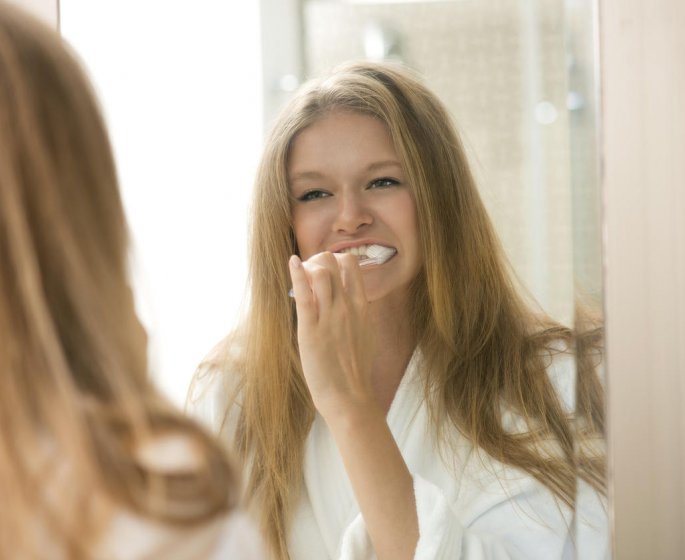 Comment se brosser les dents pendant une rage de dents ?