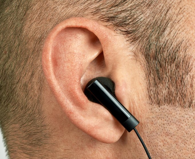 Ecouteurs intra-auriculaires : un risque de perte auditive ?
