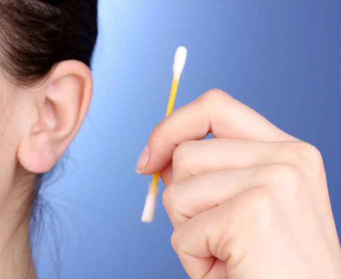Bouchons dans l-oreille : 6 causes auxquelles on ne pense pas