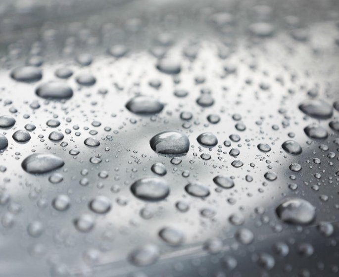 Secheresse : il ne faut (surtout) pas boire d’eau de pluie