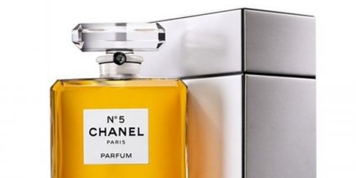 Pourquoi deux composants du parfum Chanel N°5 vont etre interdits ?