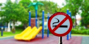 Paris : interdiction de fumer dans 52 parcs a compter du week-end prochain