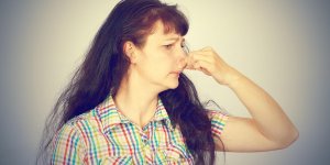 Mauvaise odeur intime : un signe de menopause ?