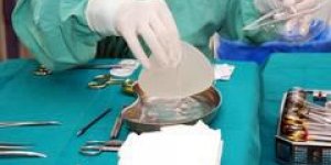 Prothese PIP : l-Agence du medicament aurait pu eviter des milliers d-implantations dangereuses