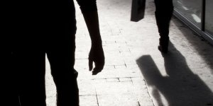 Harcelement : 4 signes que vous etes victime d-un stalker 