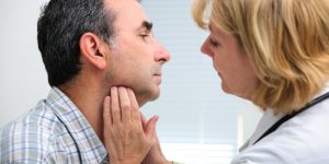 Bouffees de chaleur chez l-homme : un probleme de thyroide en cause ?