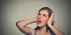 Sensation d-oreille bouchee : la faute aux acouphenes ?