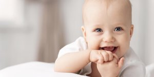 Aphtes chez le bebe : quels sont les traitements adaptes a un nourrisson ?