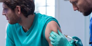 Vaccin contre la meningite : peut-on le faire adulte ?