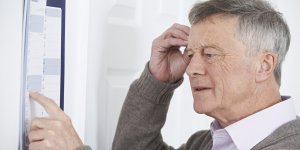 Debut d-Alzheimer ou vieillissement naturel : comment faire la difference ?