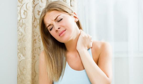 Arthrose cervicale : les 7 symptômes révélateurs