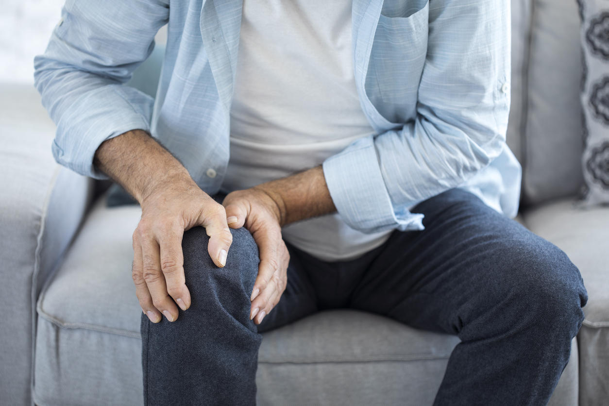 Douleur du genou plié : les principales causes