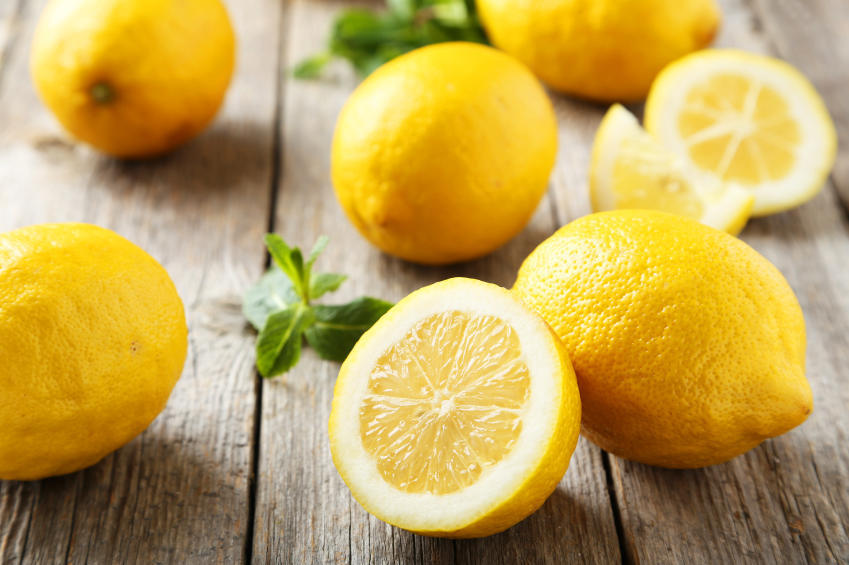 Jus de citron (démaquillant naturel)