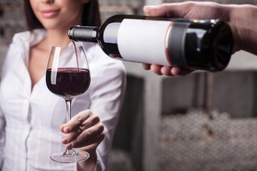 L'alcool : 150 calories pour un verre de vin