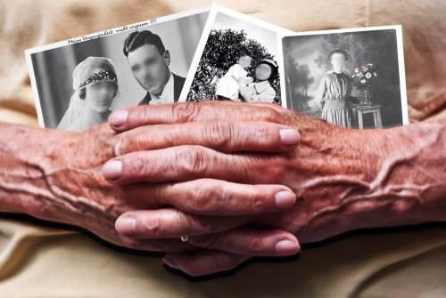 Maladie d&rsquo;Alzheimer : deux fois plus touch&eacute;es apr&egrave;s 80 ans