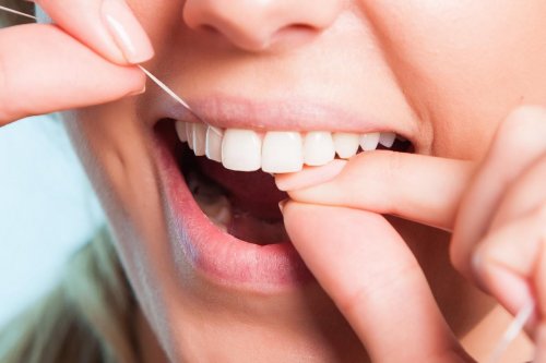 Proth&egrave;ses dentaires : des irritations gingivales possibles
