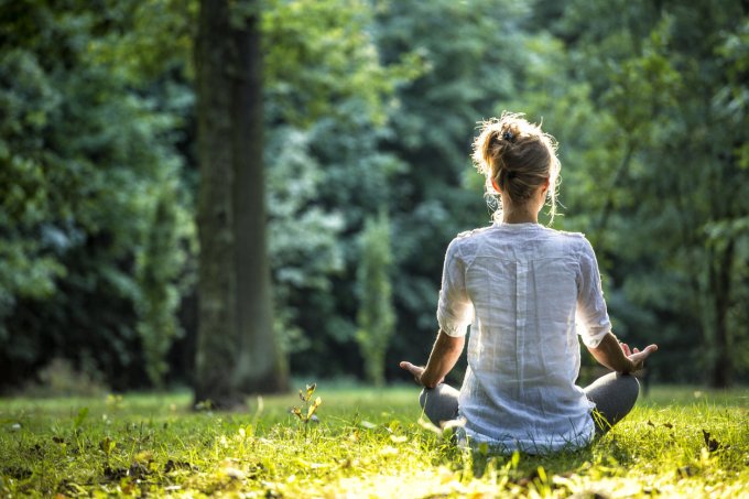 Le biofeedback et la méditation pour réduire le stress