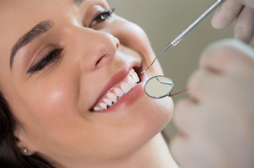 Rage de dents : surveiller les caries