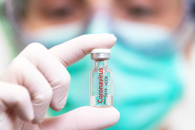 Michel Cymes : son avis à propos du vaccin contre la Covid-19 