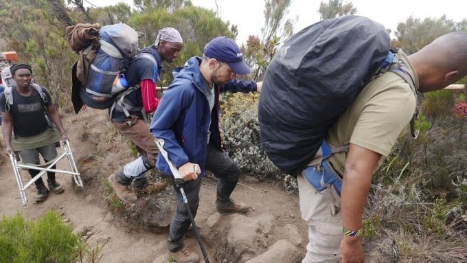 Sclérose en plaques : le projet de l’ascension du Kilimandjaro