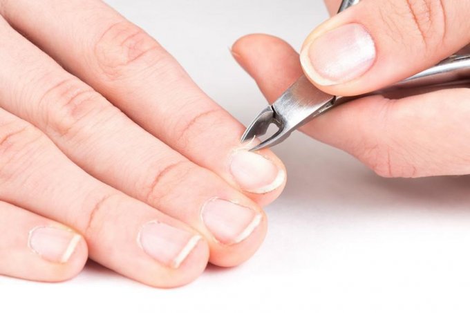 Erreur 5 : couper un ongle quand il est sec