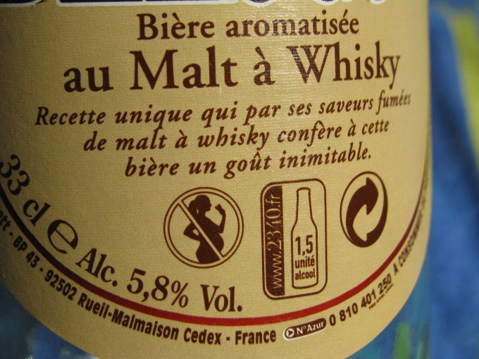 Étiquette de bière Adelscott indiquant l&apos;unité d&apos;alcool