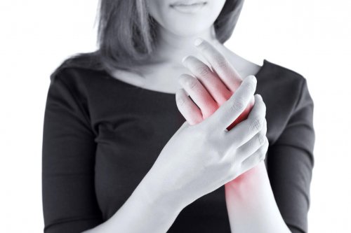 Arthrose de la main : les symptômes 