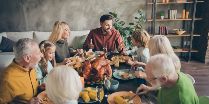 Covid-19 et repas de famille : comment se rassembler sans risque ?