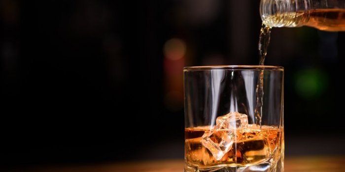 Alcoolisme fonctionnel : 17 signes que vous êtes alcoolique sans le savoir
