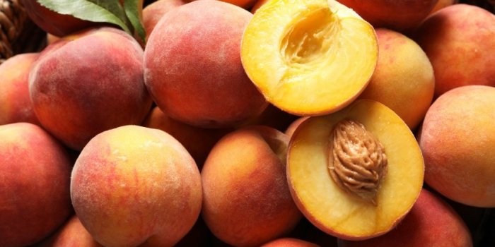 Alimentation : quels sont les fruits les moins sucrés ? 