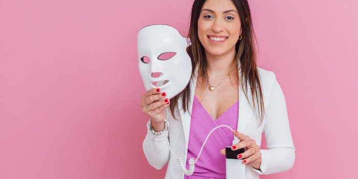 Masque visage Ã  LED : ses 5 bienfaits pour votre peau