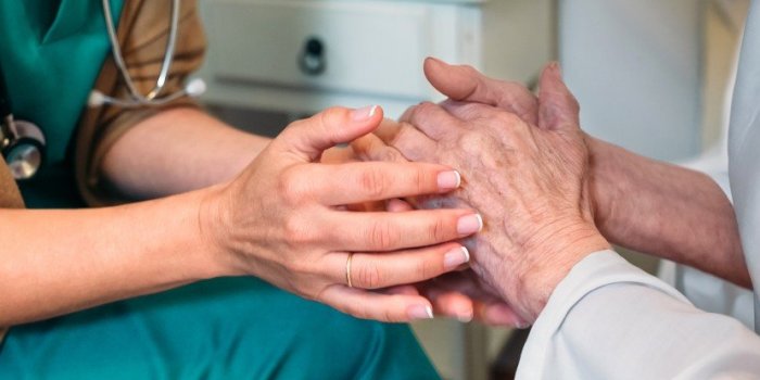 Soins palliatifs : quels sont les signes d'une fin de vie ?