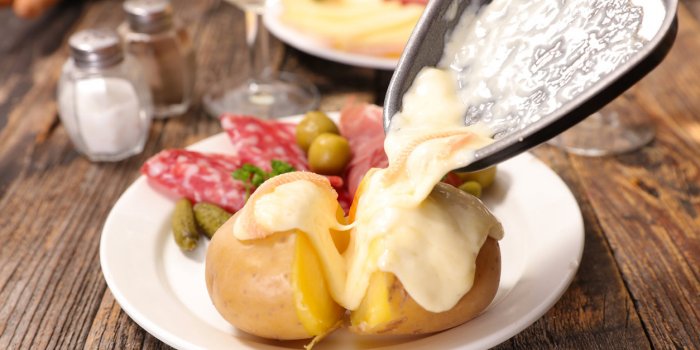 Raclette, fondue : les dangers insoupÃ§onnÃ©s de ces plats d'hiver