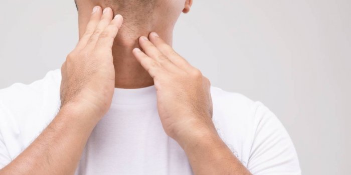 Cancer de la tÃªte et du cou : 6 signes qui doivent alerter selon un mÃ©decin