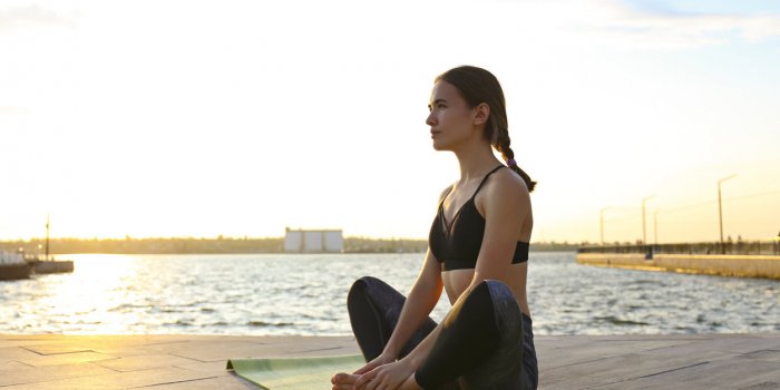 Yoga : 5 exercices pour réduire les douleurs chroniques 