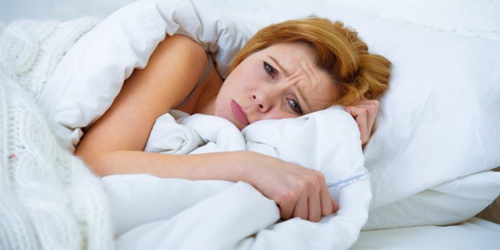 8 erreurs à ne pas faire si vous vous réveillez en pleine nuit
