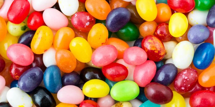 Les bonbons : le repas préféré des bactéries qui déminéralisent les dents