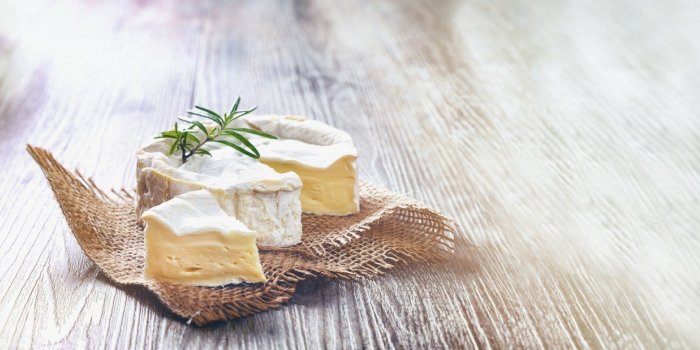 Salmonelle, Listeria : quels sont les fromages les plus risquÃ©s ?