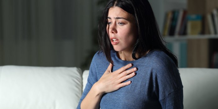 Les 7 symptÃ´mes de cette maladie cardiovasculaire gÃ¢chent la vie des femmes