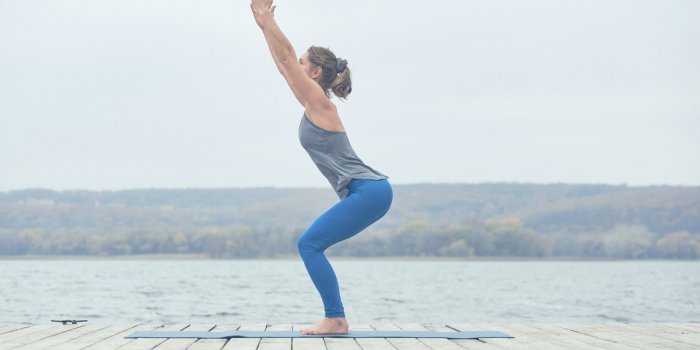 CÅur brisÃ© : 5 postures de yoga pour reprendre confiance en soi