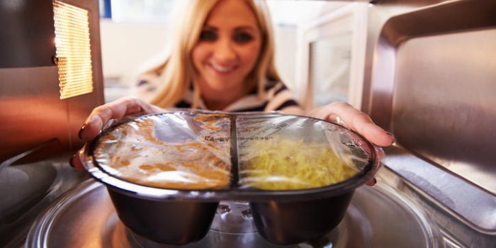 Micro-ondes : 9 erreurs à bannir quand vous faites réchauffer vos aliments