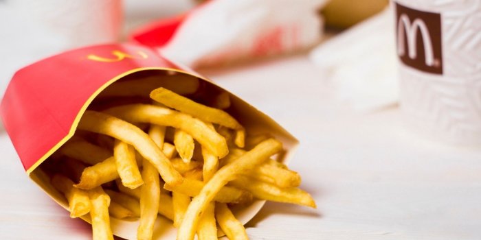 5 ingrÃ©dients improbables qu'ajoutent les fast-food Ã  leurs plats