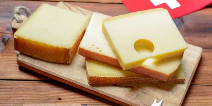 CholestÃ©rol : les pires fromages selon une diÃ©tÃ©ticienne