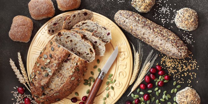 high fibre cranberry & pumpkin seed rye bread with wholemeal & seeded rolls high in vitamins, antioxidants & omega 3 with...